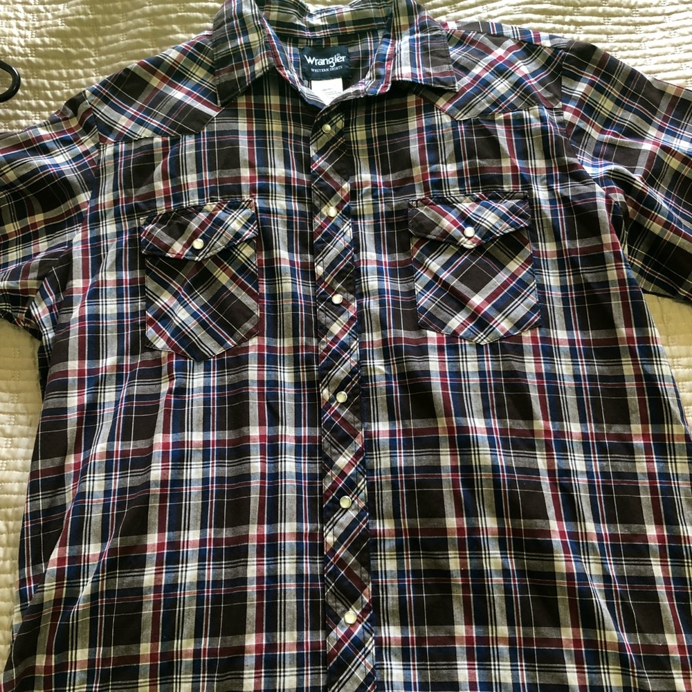 Wrangler pearl snap plaid shirt